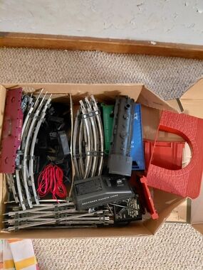 Louis Marx & Co., Inc. Train Set Vintage W/ Tracks, Cars, Manual